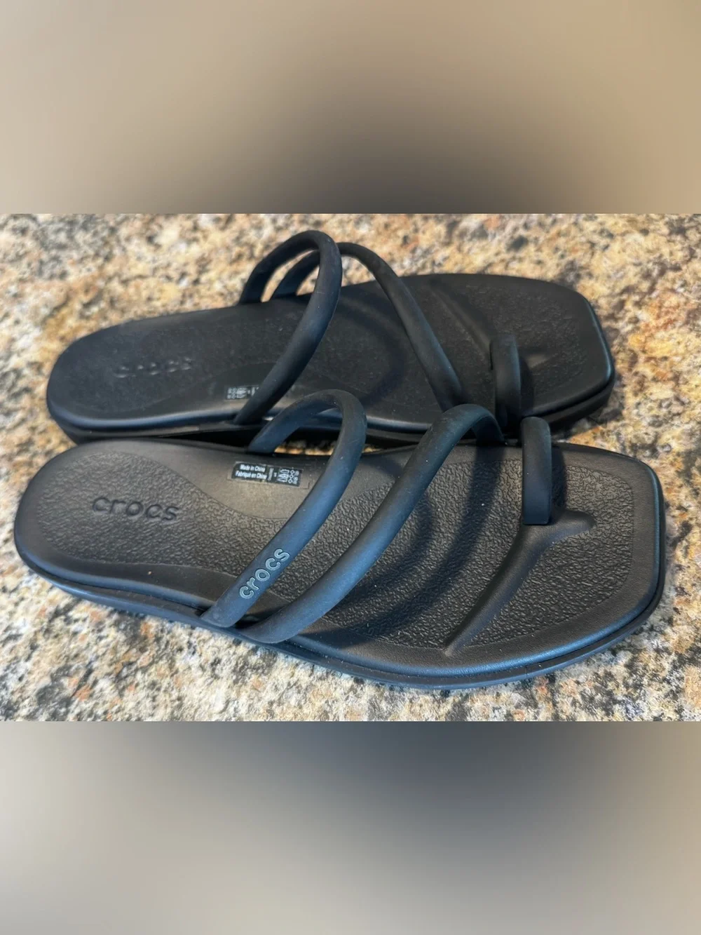Crocs Miami Big Girl Toe Loop Sandals Square Toe Minimalist Strappy Shoes Size 4